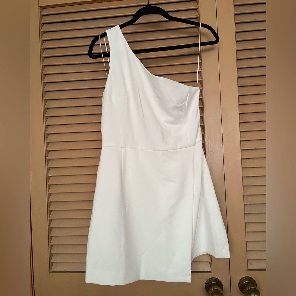 NEW-French Connection Women’s Summer White One Shoulder Dress- Size 8